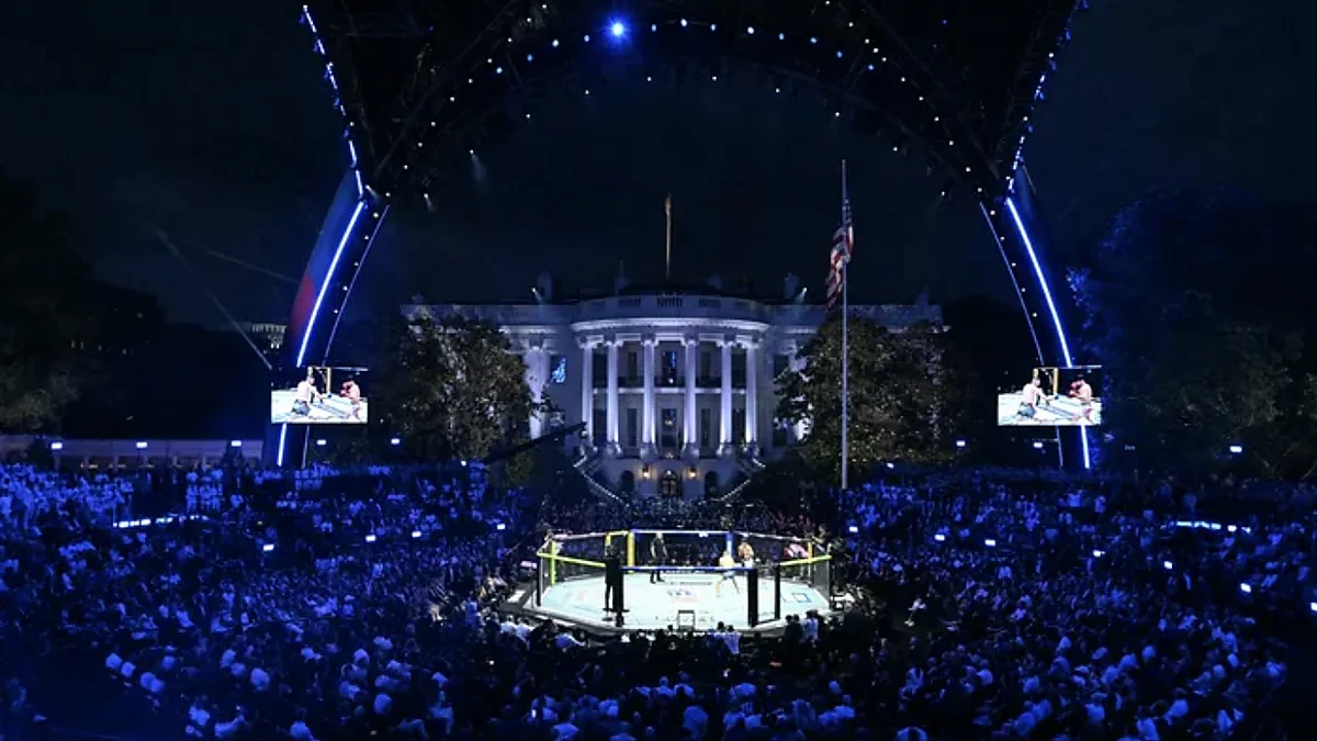 AI-generated image of a UFC fight staged in front of the White House.